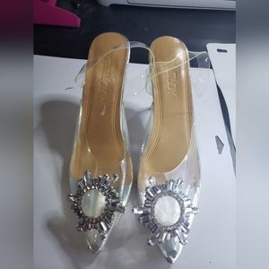 NWOT CPU HEELS